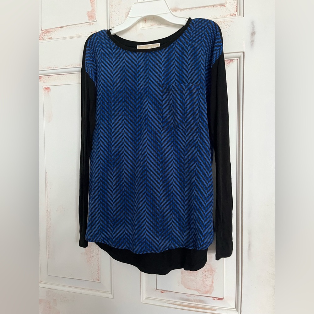 🌟Michael Kors Blue and Black Long Sleeve Blouse